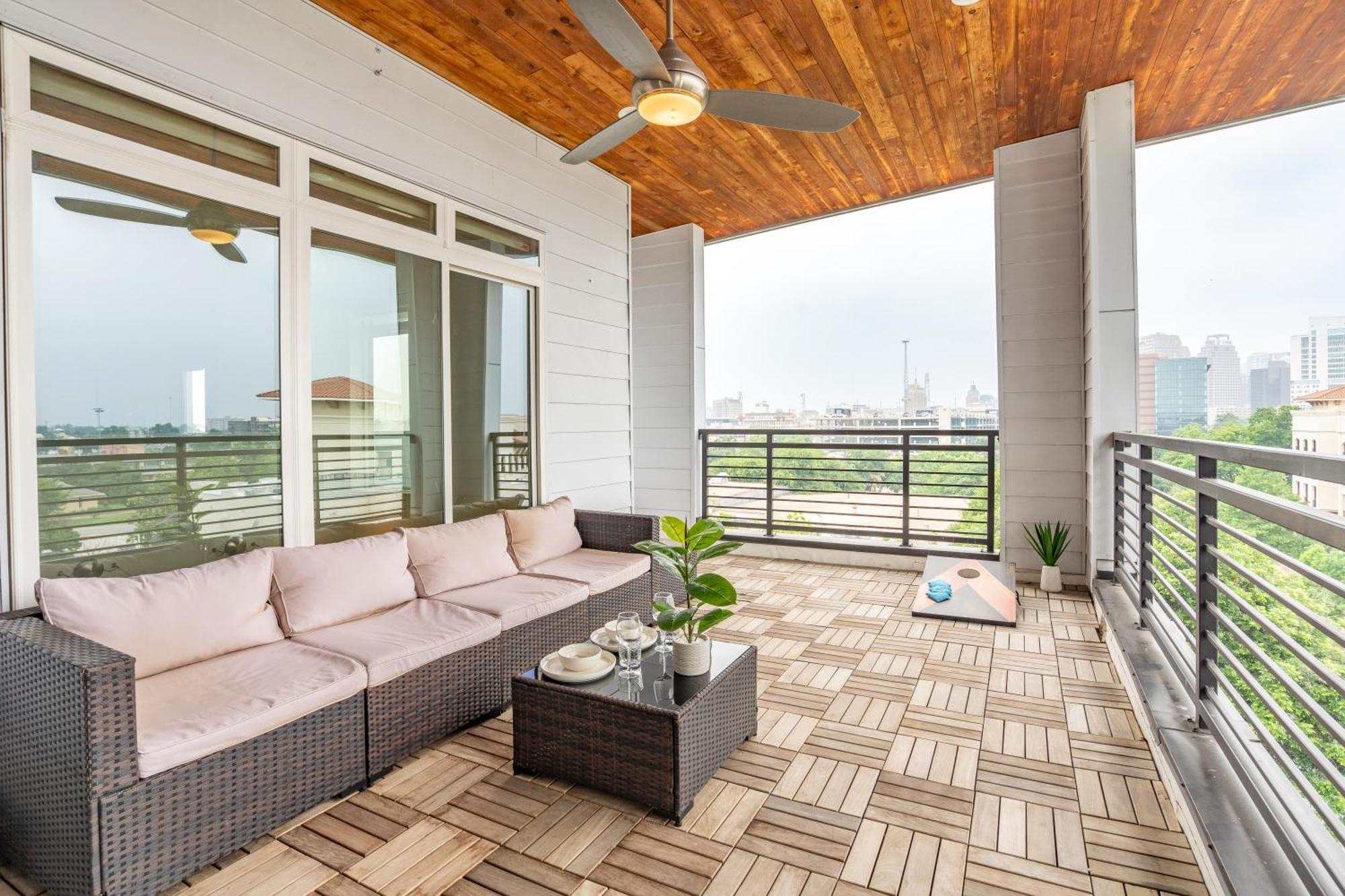 Riverwalk Penthouse Oasis W/Free Parking Gym Pool Сан-Антонио Экстерьер фото